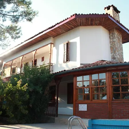 Hotel Elze 4*